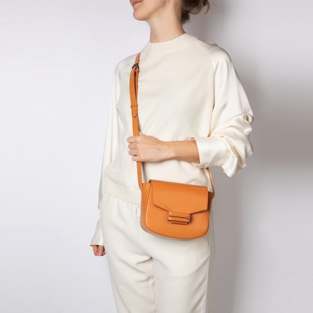 Pumpkin Saddle Bag | The Vida